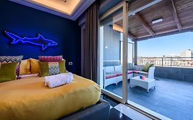 D'Amelio'S Suites